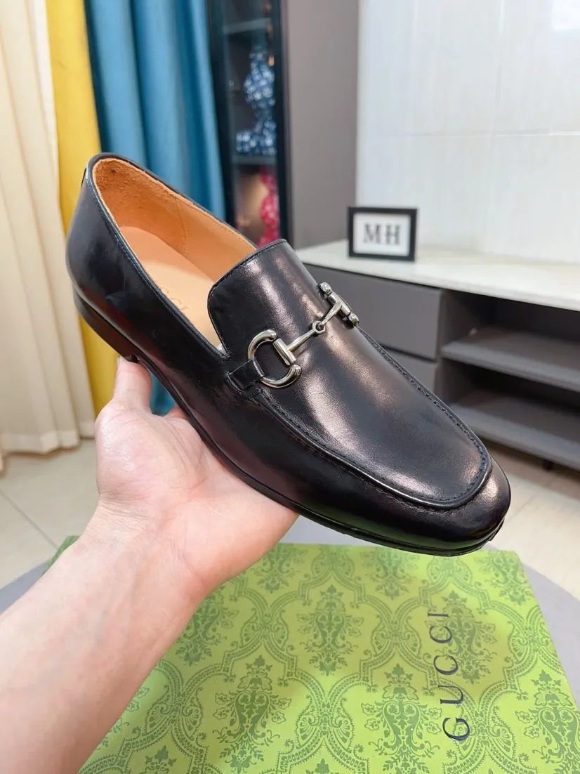 Men's shoes 💰500🌹🌹【GUCCI】The most popular classic Gucci leather shoes. Synchronized with the official website, the upper is made of Italian first-layer cowhide ➕cowhide lining, with unique brand and unique craftsmanship. Highlighting the hot style of the new year. Stop hesitating, stop wandering, get it now. Number: 38--44